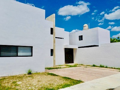 VENTA DE RESIDENCIA EN FRACC REAL MONTEJO