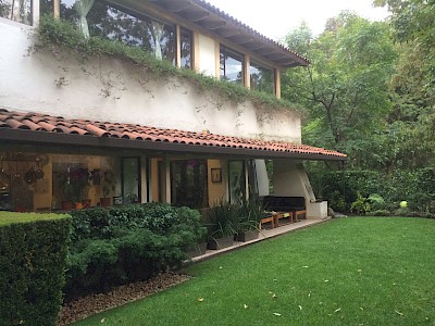 Hermosa casa en exclusivo condominio en Rancho San Francisco