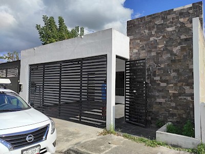CASA EN RENTA EN LAS AMERICAS AMUEBLADA