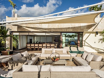 GORGEOUS PLAYACAR VILLA