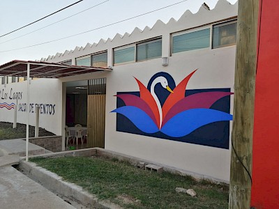 SE RENTA BELLO Y AMPLIO SALÓN-LOCAL