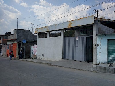 SE VENDE PROPIEDAD CASA -BODEGA CON AMPLIO TERRENO
