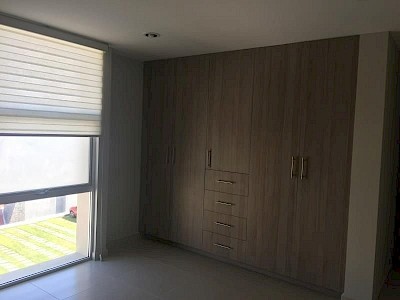 DEPARTAMENTO EN VENTA POR CENTRO SUR EN TERCER NIVEL 