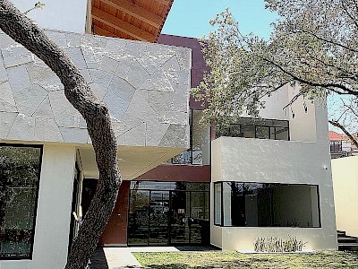 HERMOSA CASA EN VENTA EN LOMAS DE VALLESCONDIDO