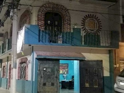 ENCANTADORA Y BELLA CASA EN VENTA