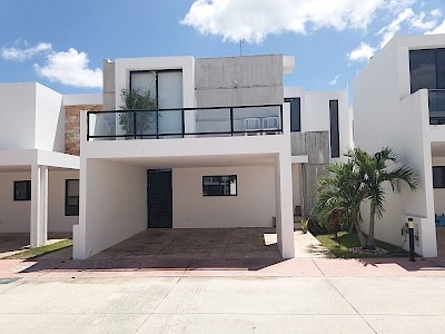 Casa en privada Fontana de 3 recamaras , Mérida Yucatán