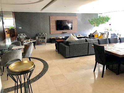 HERMOSO DEPARTAMENTO EN VENTA EN BOSQUES REMODELADO Y BUENA VISTA EN PISO BAJO