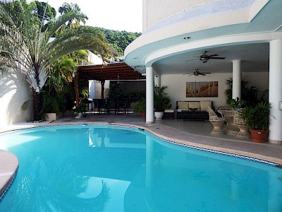 CASA DE UN PISO EN VENTA EN LOMAS DE COSTA AZUL, ACAPULCO