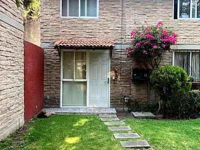 CASA EN VENTA EN CONDOMINIO EN CALACOAYA, ATIZAPAN