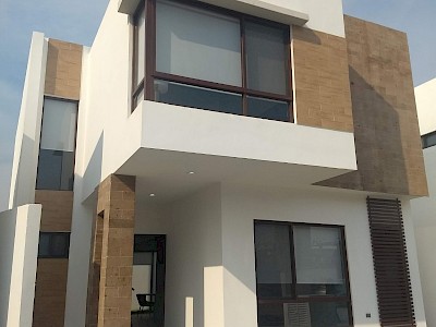 VENTA DE CASAS NUEVAS EN CLUSTER CON CASA CLUB EN ZIBATA