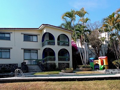 CASA SOLA EN VENTA 