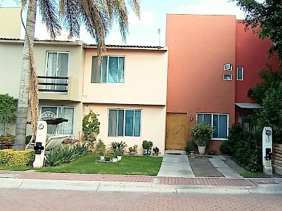 Casa de OPORTUNIDAD en San Mateo!!! Entrega Inmediata!!!! Excelente Inversión y/o Compra!!! Precio de Remate
