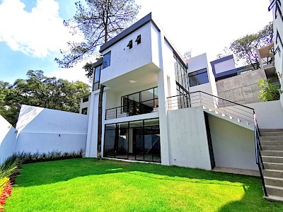 INCREIBLE CASA NUEVA EN VENTA EN CONDADO DE SAYAVEDRA, ATIZAPAN