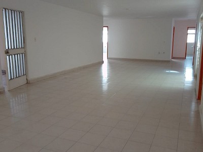 CASA EN VENTA DE UNA PLANTA, EN EXCELENTES CONDICCIONES, MUY AMPLIA 