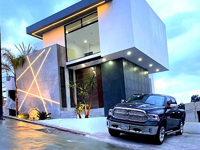 RESIDENCIA EN PREVENTA EN VILALOMA, ATIZAPÁN