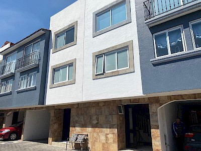 VENTA CASA EN JARDINES DE SAN MATEO, NAUCALPAN