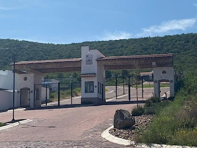 TERRENO CIUDAD MADERAS MONTAÑA 