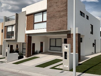 VENTA DE CASA NUEVAS CON CASA CLUB EN ZIBATA