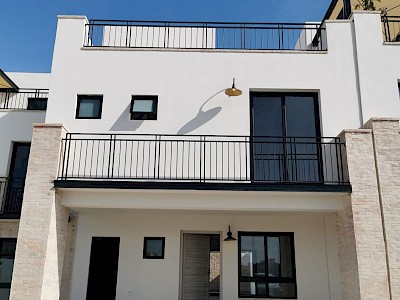 PREVENTA CASA NUEVA DE AUTOR EN CARMINA MODELO VALERIA, QUERÉTARO