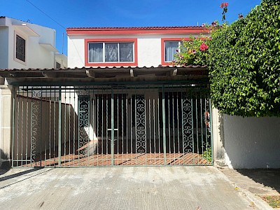 DEPARTAMENTO TIPO ESTUDIO AMUEBLADO EN RENTA / PISCINA Y SERVICIOS INCLUIDOS / COLONIA MÉXICO NORTE, MÉRIDA, YUCATÁN
