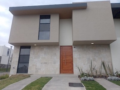 Tu  nuevo Hogar te espera dentro de Zibata, amenidades amplias