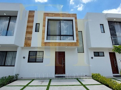 En Juriquilla San Isidro, tu nuevo Hogar disponible, 3 recamaras, amenidades amplias