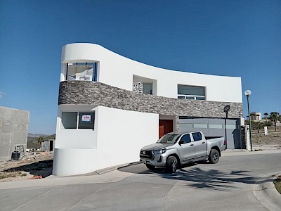 Venta Casa Nueva La Vista