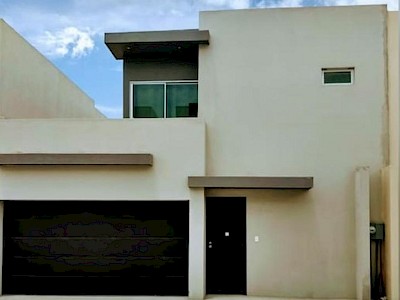 CASA EN RENTA EN TIJUANA, CARRETERA DE TIJUANA HACIA ROSARITO FRENTE A PLAZA LAS ALONDRAS MUY AMPLIA EN FRACCIONAMIENTO PRIVADO $1,700.00 DOLARES 