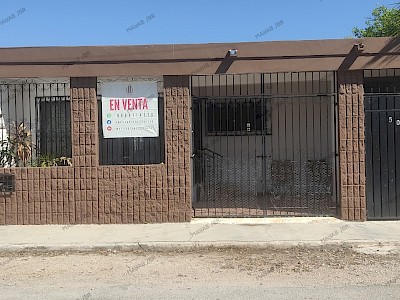 CASA EN VENTA DE 3 RECAMARAS FRACC.LOS PINOS, MERIDA, YUCATAN