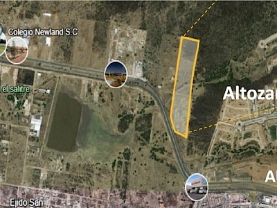 Terreno en Venta a un costado de Altozano con frente al Anillo Vial Fray Junipero 78.14 MTS DE FRENTE