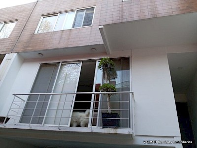 Casa en condominio de solo 4 casas en Las Águilas 