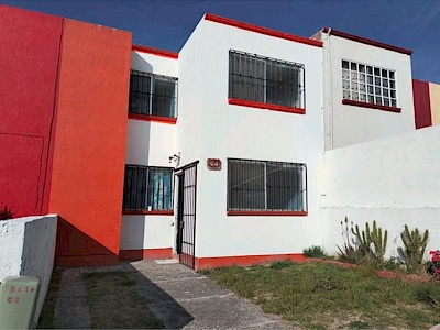 Casa en Venta de 3 habitaciones en Satélite 