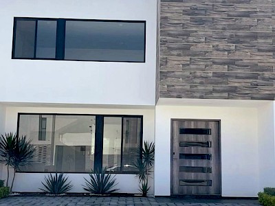 CASA NUEVA DE AUTOR EN VENTA EN CAÑADA DEL ARROLLO, QRO