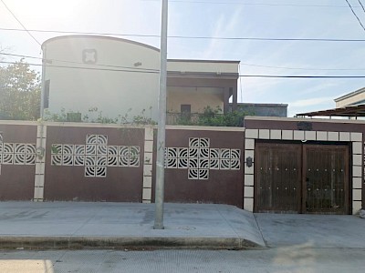 VENTA DE CASA DE DOS PLANTA COL. ERNESTO ZEDILLO, REYNOSA