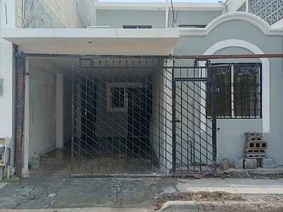 VENTA  CASA DE DOS  PLANTA VILLA FLORIDA A, REYNOSA