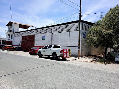 EN VENTA AMPLIA BODEGA, DE 1,215.00 M2 CON DOS ESQUINAS, ESQUINA PRINCIPAL IGNACIO RAMIREZ Y FLORES MAGON, FRACC. MOCHICAHUI, LOS MOCHIS, SINALOA.