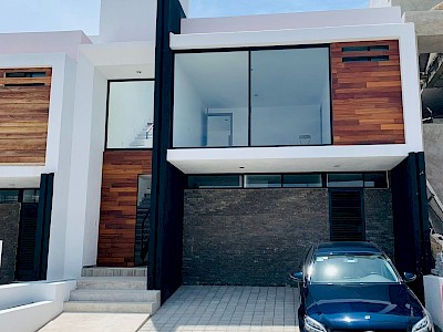 CASA DE AUTOR EN VENTA BIZNAGA ZIBATA, QUERÉTARO