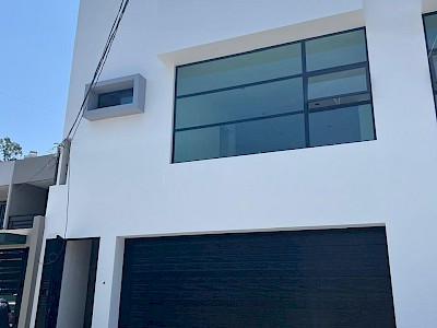 Casa en VENTA en Tijuana excelente ubicación, a solo 2 calles del Blvd.. Cuauhtémoc  APROVECHA LA PRE-VENTA