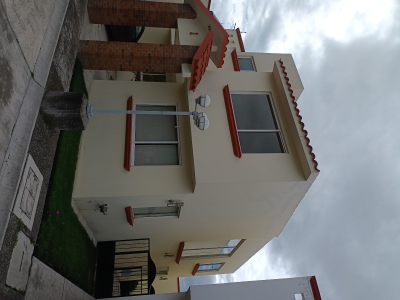 HERMOSA CASA EN VILLAS CASA BLANCA METEPEC EDO MEX