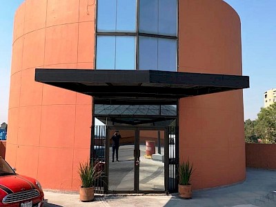  ESPECTACULAR OFICINA EN RENTA Y VENTA EN CENTRO CORPORATIVO HELIPLAZA EN LOMAS VERDES, NAUCALPAN