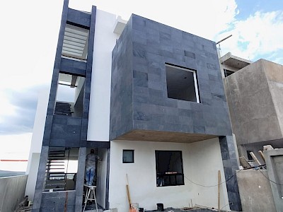 CASA EN VENTA EN EL CONDADO, QRO