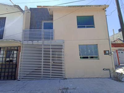 CASA EN VENTA EN PACHUCA COLONIA PITAHAYAS 3RA SECC