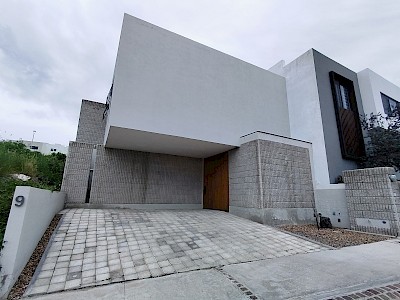  CASA EN VENTA EN JADE SUR 9, ZIBATÁ, QUERÉTARO