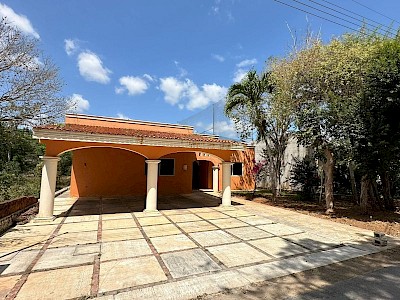 Venta de casa dentro de privada la Ceiba, Mérida, Yucatán