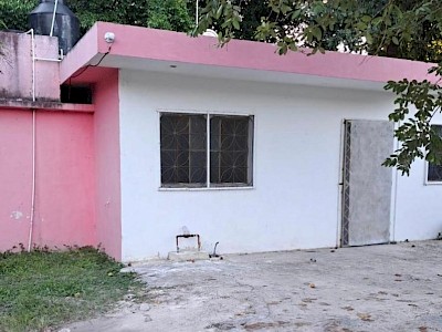 EN VENTA CASA QUINTANA ROO. 2 RECAMARAS TERRENO 650M2, CALDERITAS, CHETUMAL