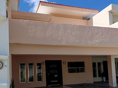 CASA EN RENTA MONTECRISTO 