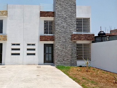Hermosas casas nuevas en Venta en Fraccionamiento Abierto
