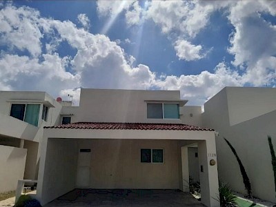 CASA CHUBURNA MERIDA