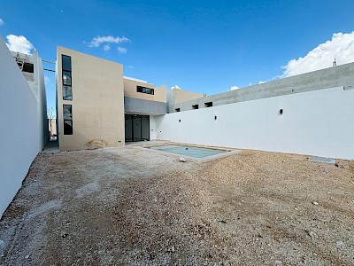 Venta de casa dentro de privada en Xcanatún, Mérida, Yucatán