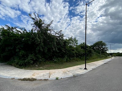 Terreno en Privada Residencial con amenidades , Mérida, Yucatán.
